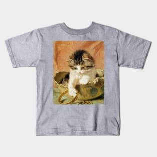 Kitten in the Jewelry box Kids T-Shirt